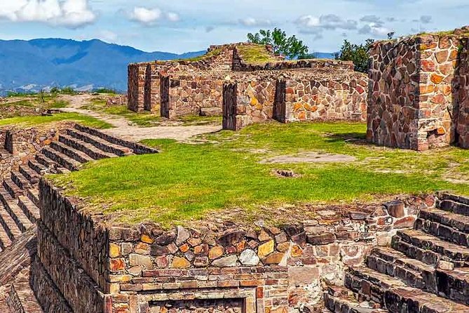 2 Days Oaxaca visiting Monte Albán, Mitla, Hierve el Agua, Mezcal - Should you book it?