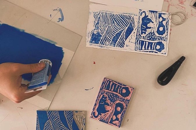 Art & Mezcal - Watching wood engraving take shape