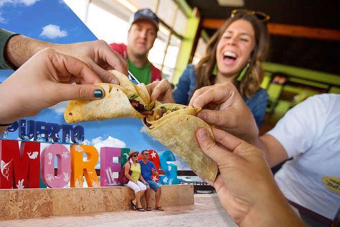 Beachside Tacos & Town Tour with Tequila Tasting From Cancun - Puerto Morelos square and the free-time window