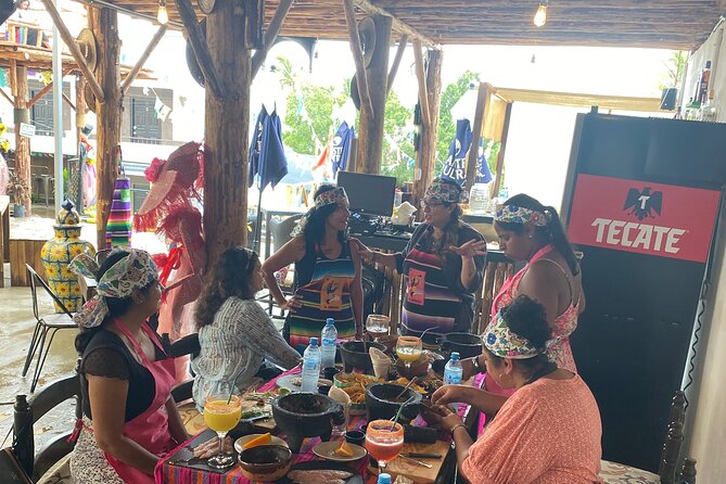 Cooking classes + margaritas and mezcal tasting - Who gets the best value