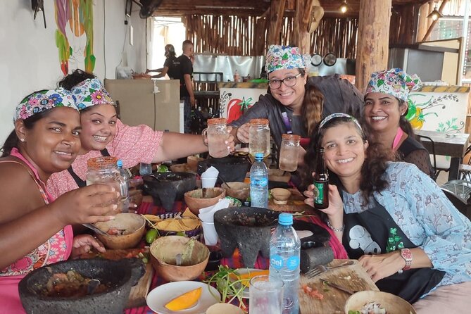 Cooking classes + margaritas and mezcal tasting - The ceviche lesson is the heart of the class