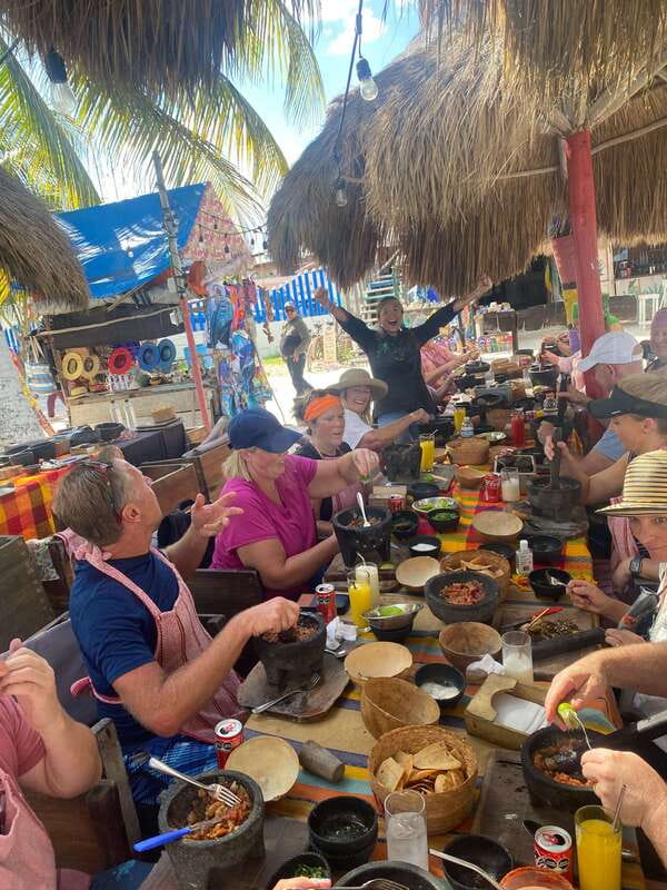 Costa Maya :Cooking Class +Margaritas & Mezcal tasting - Preparing guacamole and roasted salsa
