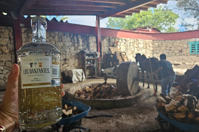 Danzantes Premium Mezcal, Hierve el Agua, Textiles & Lunch - Arriving early at Hierve el Agua