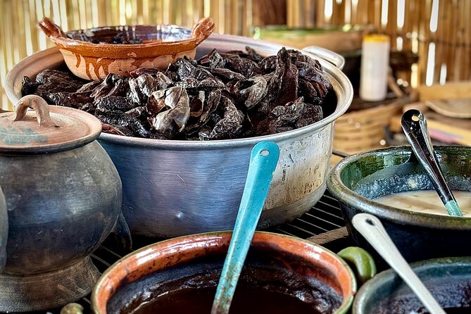 Flavors and landscapes Boil water Mezcal Textiles and Cooking - Santiago Matatlán and the work behind a bottle of mezcal