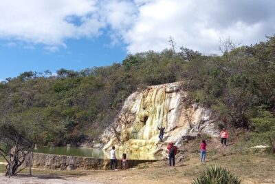 full day tour : Boil the water, Teotitlan, Mezcal, tule and Mitla