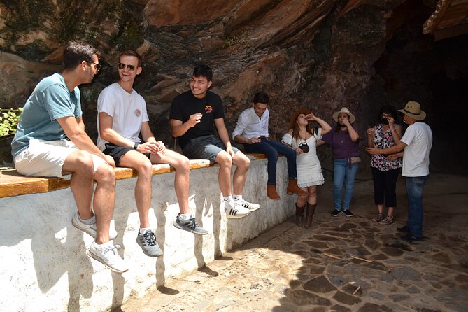 Full Day Tour to Tequila and Amatitán with Fun and Culture - Tequila town offers food, photos, and too little time