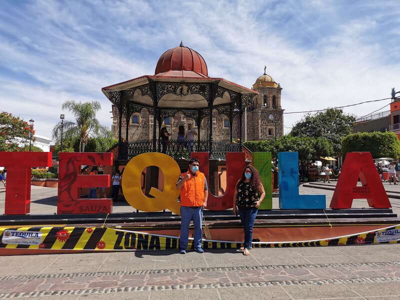 Guadalajara: Horse Riding on the Tequila Route with Tastings - Walking through downtown Tequila