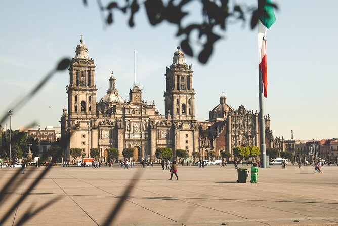 Historical downtown Mexico City & Teotihuacan Pyramids Mezcal tasting - The tasting and lunch questions