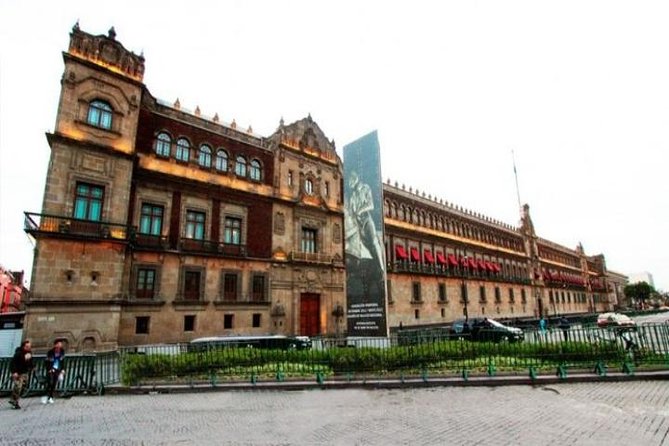 Historical downtown Mexico City & Teotihuacan Pyramids Mezcal tasting - Who should book this experience