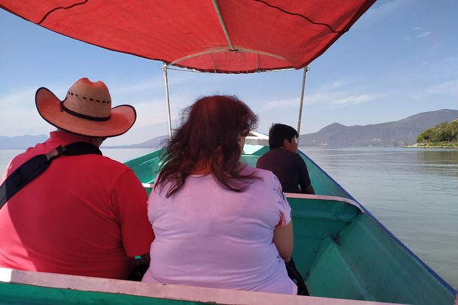 Lake Chapala Tour: Mezcala Island & Ajijic with a Local Expert - Lunch with a view, but not part of the price