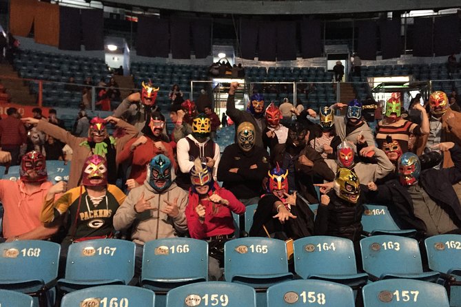 Lucha Libre Tour and Mezcal Tasting in Mexico City - Who should book this evening