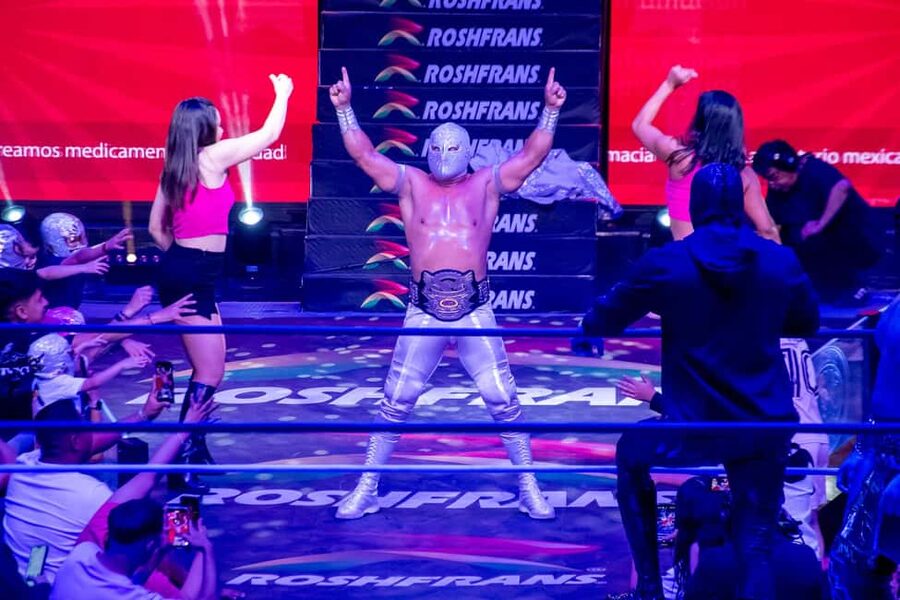 Mexico City: Local Walking Tour with Mezcal & Wrestling Show - Why Lucha Libre makes a fine Mexico City night out