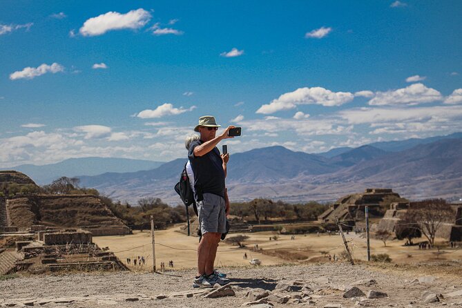 Monte Alban, Teotitlan and Mezcal Tour - A private day with Tomas