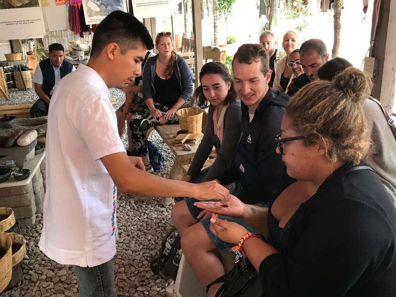 Oaxaca: El Tule tree, Teotitlan Village & Mezcal Tour - Guides, language, and pickup details