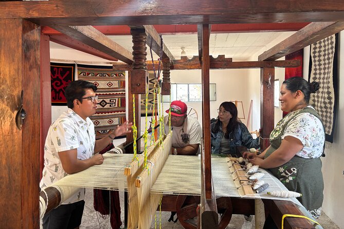 One day trip : Mezcal, Tlayudas & Textil - Teotitlán del Valle and the work behind a wool carpet