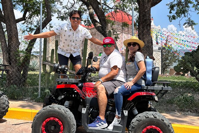 One day trip : Mezcal, Tlayudas & Textil - Mitla by ATV and a family clothing shop
