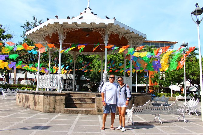 Private City Highlight Tour with Tequila Tasting - Guides who make the private format useful