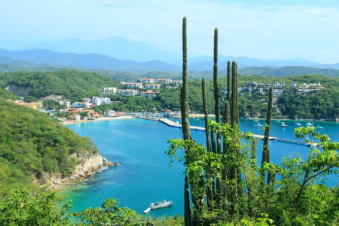 Private City Sightseeing & Shopping Tour with Mezcal Tasting - Mezcal tasting with a shopping component