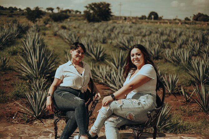 Private Tequila Tour and Agavero Landscape Visit - Amatitan and the short agave-field photo stop