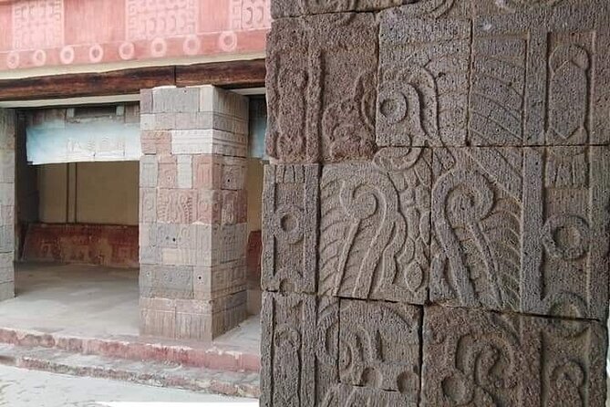 Private Tour Teotihuacan Tequila&quesadilla - The guides: Xchel, Betsa, and the value of human flexibility