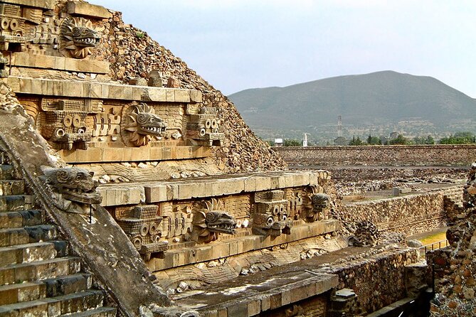 Private Tour Teotihuacan Tequila&quesadilla - Who should book this private Teotihuacan tour?