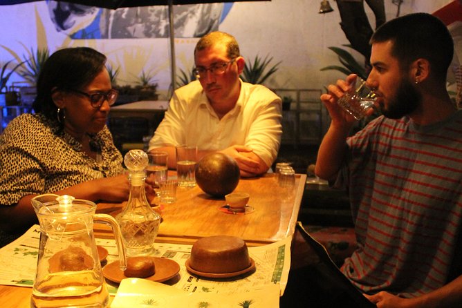 Tasting of Organic Mezcales - Who Should Book This Oaxaca Tasting