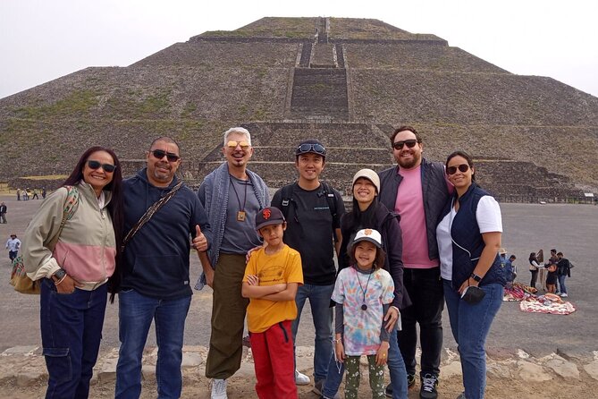 Teotihuacan and Basilica of Guadalupe with mezcal, tequila & handcrafts - Transport, pickup, and the real length of the day