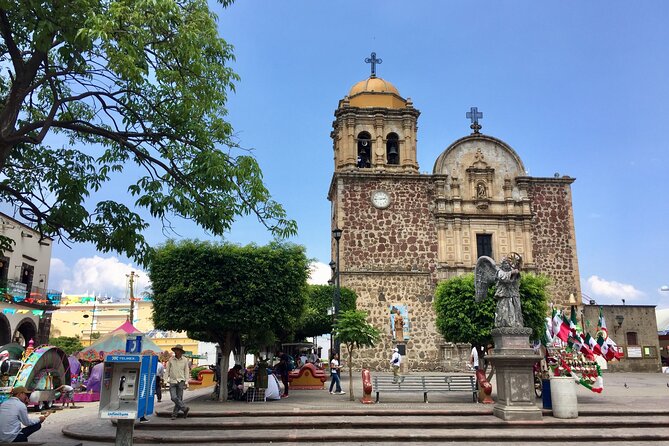 Tequila and Guachimontones Private Full Day Tour - Tequila town, lunch, and cantaritos