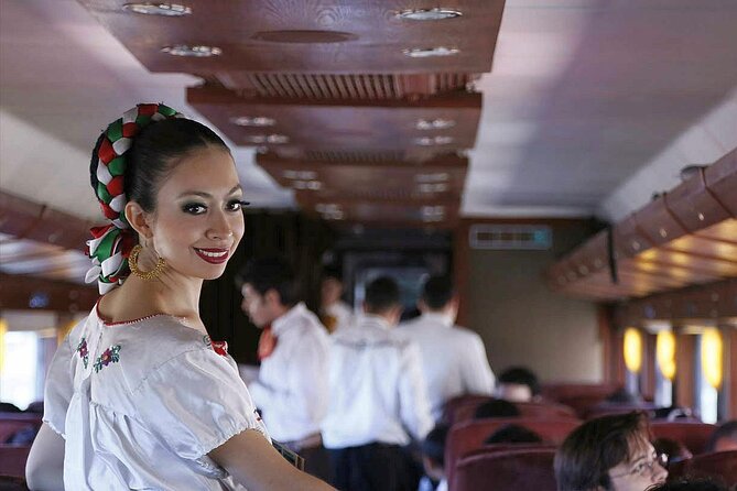 Tequila Day Trip from Guadalajara with Jose Cuervo Express Train - Is the Premium Wagon worth the price?