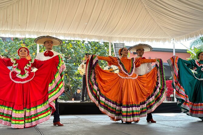 Tequila Express Round Trip by Train - The folkloric show in the hacienda gardens