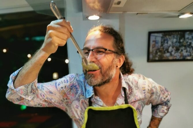 Tequila, Mezcal & Cooking: A Culinary Journey at Chef's Home - Choosing between the two class formats