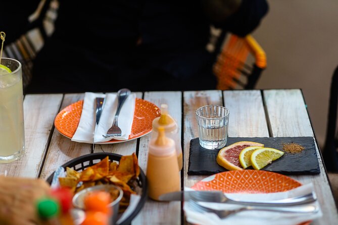 Tequila & Mezcal Gourmet Experience in Playa del Carmen - What the guide adds to the meal