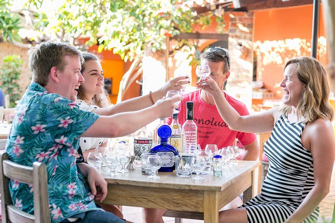 Tequila & Mezcal Tasting at your Place - Six pours that explain Mexico’s agave spirits