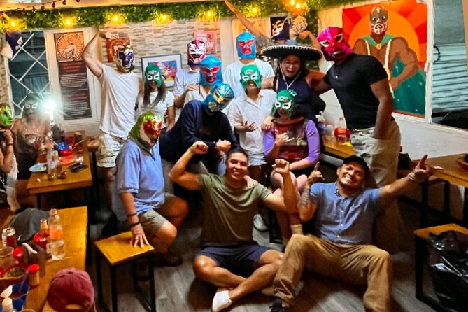 Tour Lucha Libre ,Tacos, Tequila and Mezcal in Mexico City - Walking to Arena Mexico